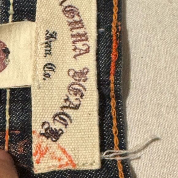 VTG LAGUNA BEACH Rare men 29 Dark Denim Shorts , skulls hardware Embroidery - Picture 6 of 10